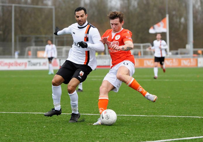 Mike Muijen was tegen Terneuzense Boys op dreef, maar vertrekt toch bij Oranje Wit.