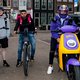 ‘Meteen! Direct! De decadentie!’ Amsterdam is het strijdtoneel geworden van de flitsbezorgers