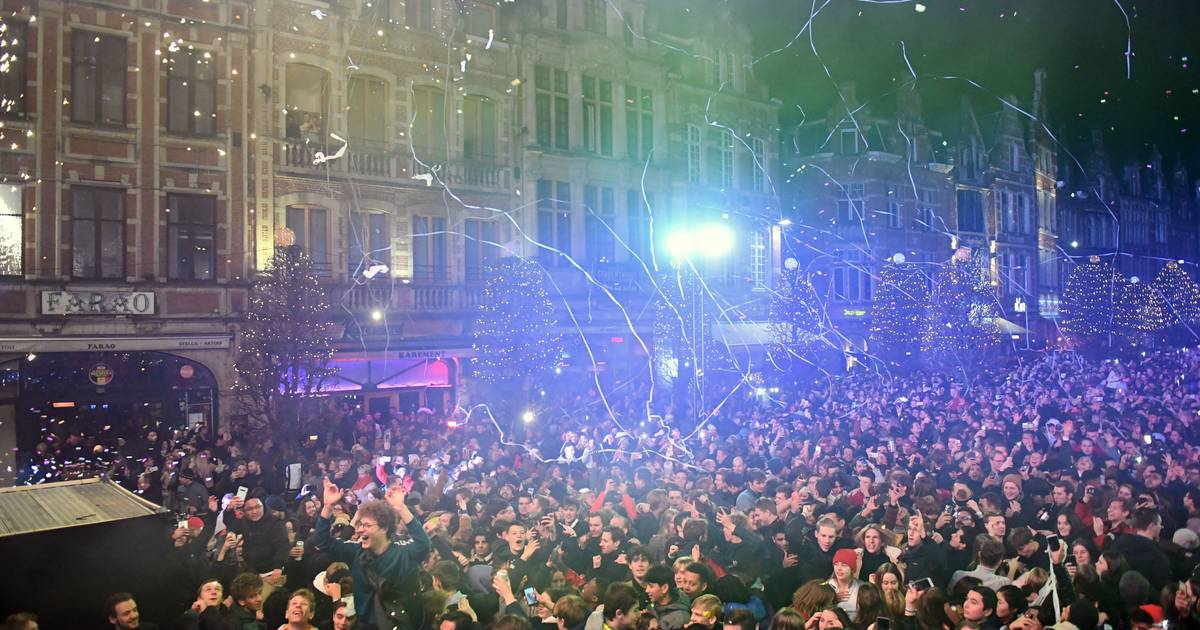 Oude Markt viert feest van oud op nieuw Leuven hln.be