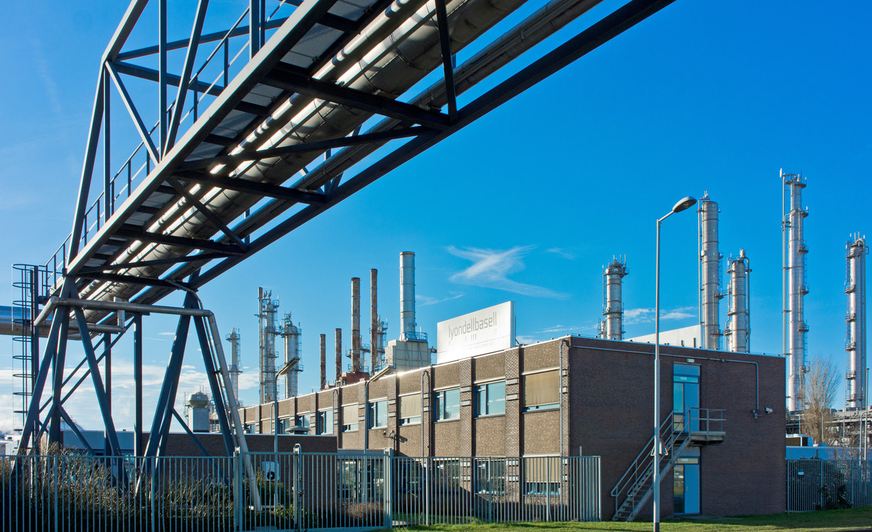 Chemicaliënfabriek Lyondellbasell Beeld 