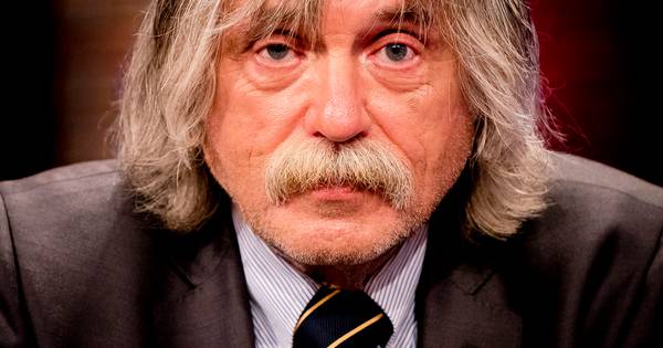 Johan Derksen slacht HHC Hardenberg: 'Het lijkt niet op voetbal' - Tubantia