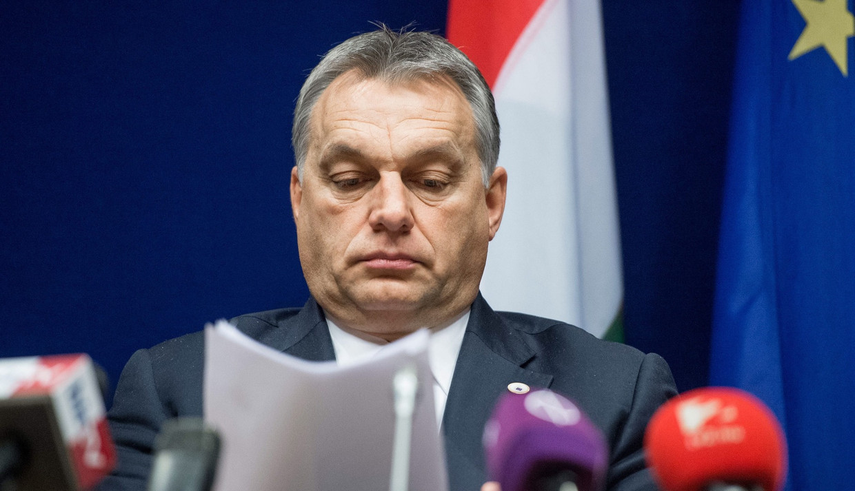 De Hongaarse premier Viktor Orban had een tweederde meerderheid in het Hongaarse parlement. Beeld epa