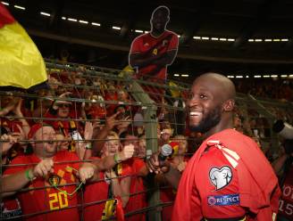 Het hakje van Courtois, Batshuayi die niet knielt en de 100ste van Lukaku: het voorlopige parcours richting WK Qatar