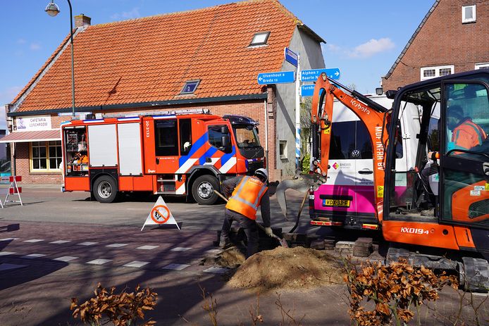 Doorgaande weg Chaam uren dicht door gaslek.