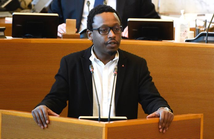 Germain Mugemangango, chef de groupe du PTB au parlement wallon.