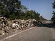 Tonnen puin op ‘spooksnelweg’ in Luik: als er geen plaats meer is, moet afval maar naar autostrade