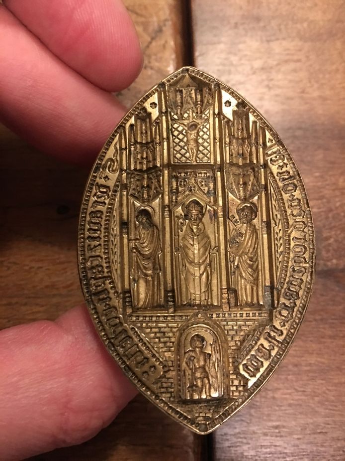 Het lakzegel van de kerk in het Duitse Kranenburg was sinds 1945 verdwenen: nu weer terug.