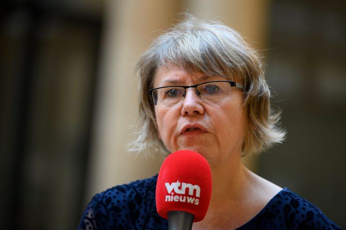Karine Moykens, secretaris-generaal van het Vlaams Departement Welzijn, Volksgezondheid en Gezin.