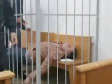 Drama in rechtszaal Belarus: politiek activist probeert zichzelf te doden voor ogen aanwezigen