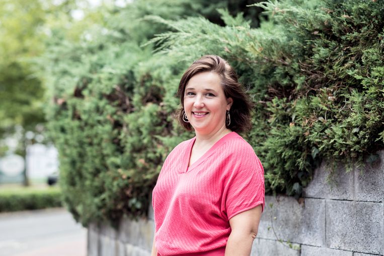 Ann Vermeulen is een tevreden klant van Wase Wind. ‘Omdat het zo kleinschalig is, voel je je echt betrokken.’ Beeld Tine Schoemaker