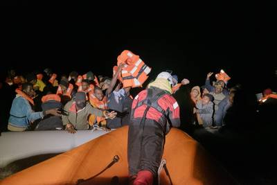 Sea-Watch redt 180 migranten op Middellandse Zee