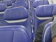 Foto van gefrustreerde reiziger gaat viraal: “Vrijwel lege vlucht, maar kijk eens waar medepassagier beslist te gaan zitten’