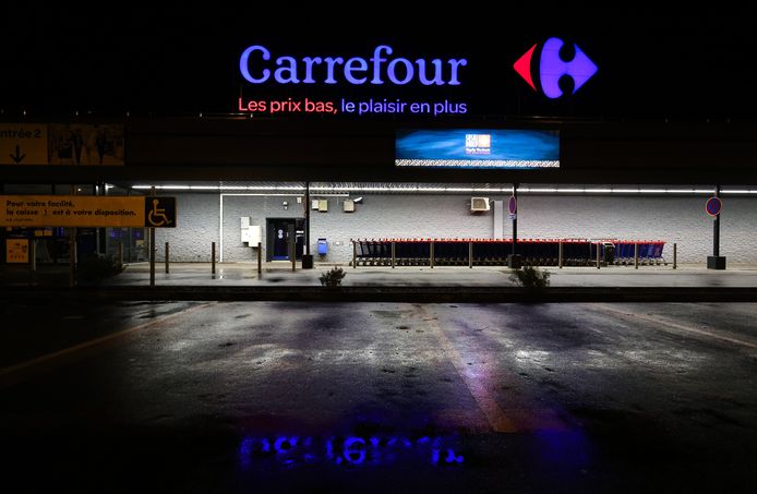 De deuren van Carrefour-hypermarkt in Bomerée blijven morgen gesloten.