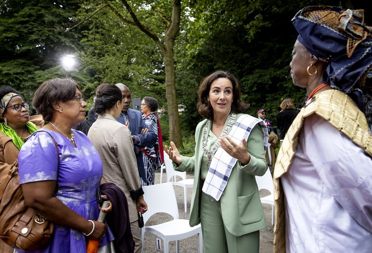 Bij de herdenking van het slavernij­verleden in het Oosterpark in 2021 spreekt Halsema excuses uit. Beeld koen van weel/ ANP