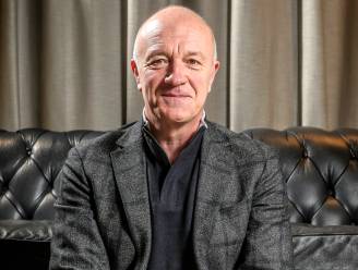 COLUMN. Geert Hoste ontleedt verkiezingsfolders: “Opgevist en ongelezen bij het oude papier gelegd”