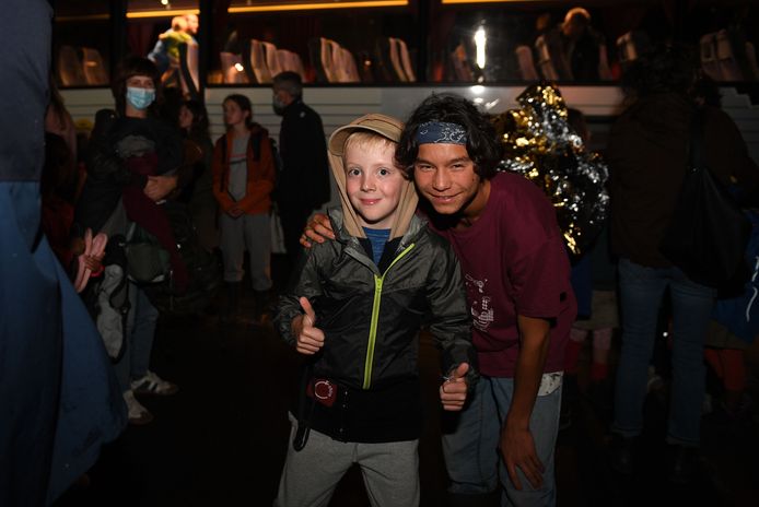 Ruslan Jamaels (rechts) keerde op een week tijd twee keer noodgedwongen van Chirokamp terug naar Kessel Lo.