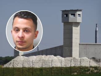Salah Abdeslam tijdens proces in gevangenis op 130 km van Brussel