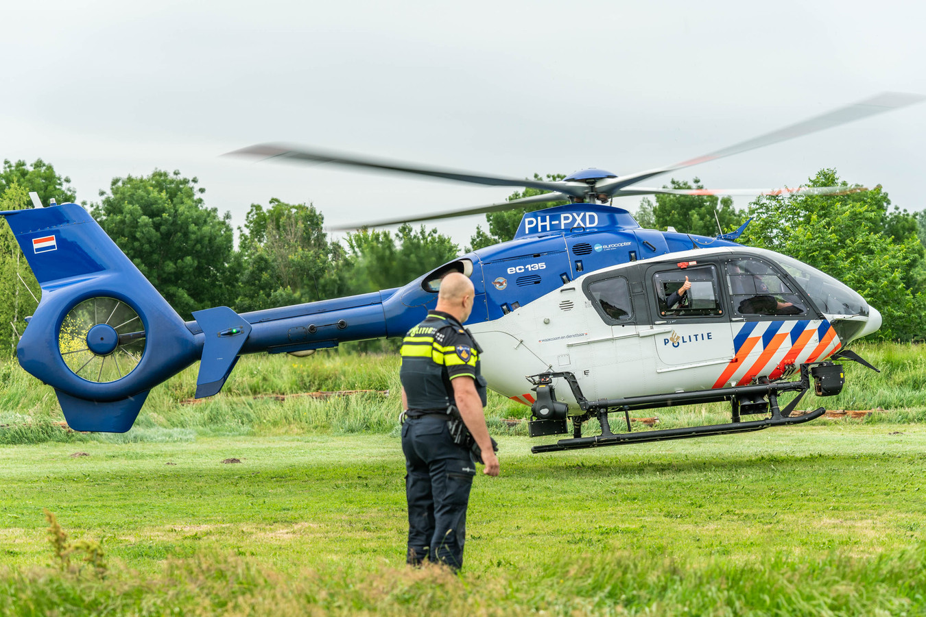 Brandstichting blijkt aanleiding voor politiehelikopter boven Houten