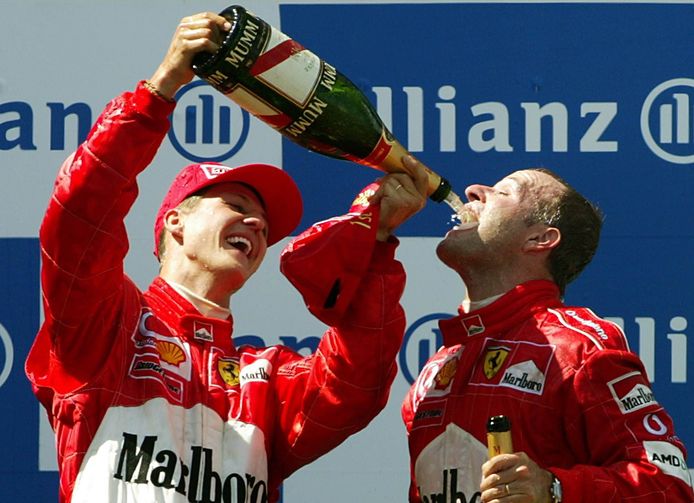 Michael Schumacher samen met Rubens Barrichello.