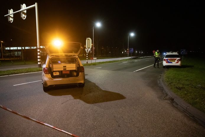 Oprit A17 in Roosendaal korte tijd dicht voor politie-onderzoek.