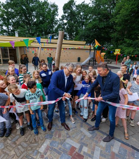 Nieuw schoolplein staat symbool voor noaberschap in IJhorst: ‘Ouderbetrokkenheid in dit dorp is hoog’