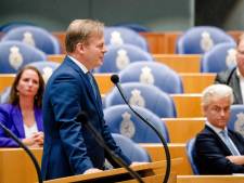 Kleintjes knokken om aandacht bij de interruptiemicrofoon