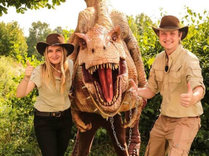 Een ‘levensechte’ T-rex en uitkomend dino-ei in recreatiepark BillyBird Hemelrijk Volkel 