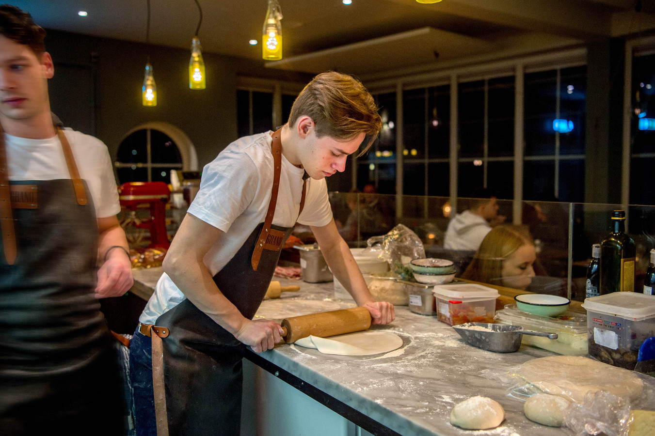 De open keuken van restaurant Grano in Plasmolen.