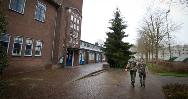 Marechaussee doet grote drugsvangst op marinierskazerne Doorn | Binnenland - BN DeStem