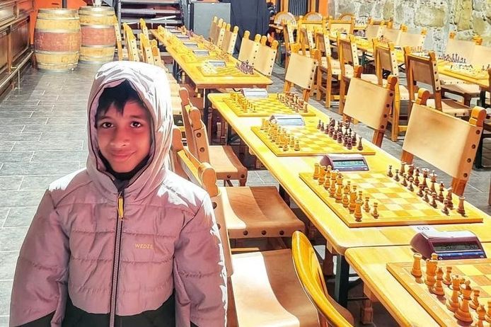 8 jaar, 6 maanden en 11 dagen jong was Ashwath Kaushik op het moment dat hij als jongste schaker ooit een grootmeester versloeg.