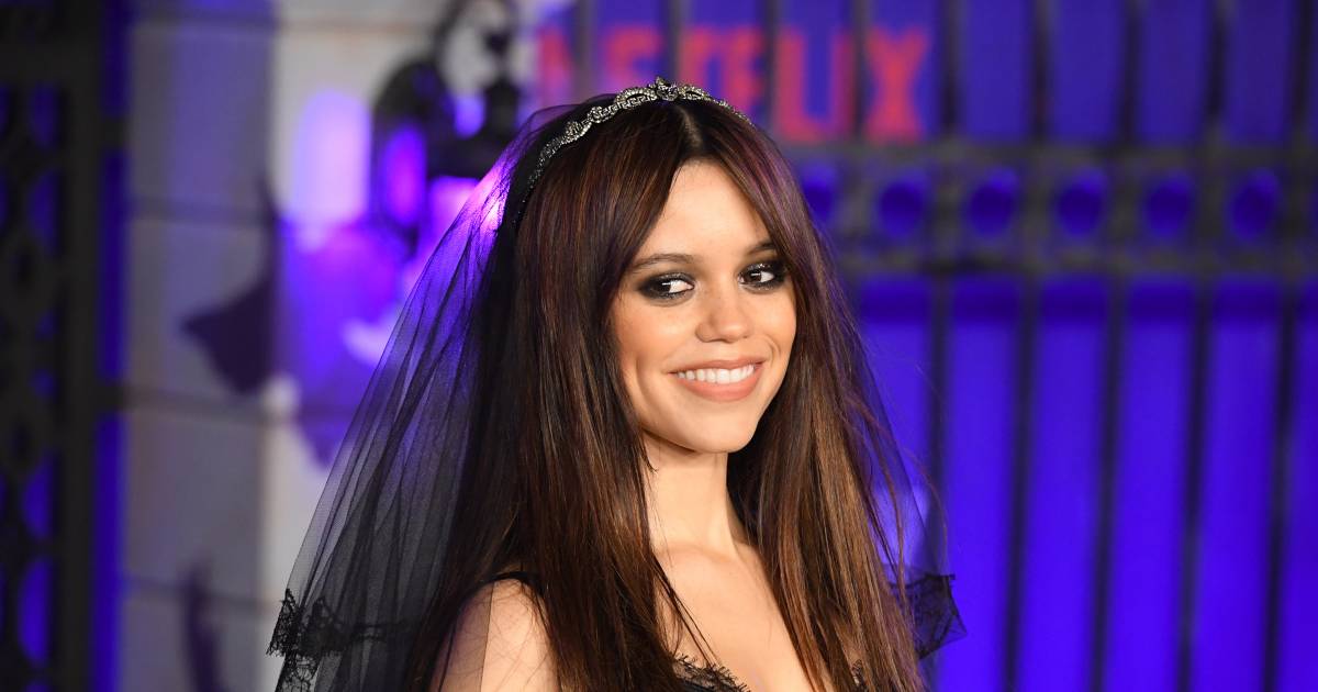 L’attrice di “Mercoledì” Gina Ortega giura su questo prodotto cimelio di nascondere le sue imperfezioni |  Bellezza