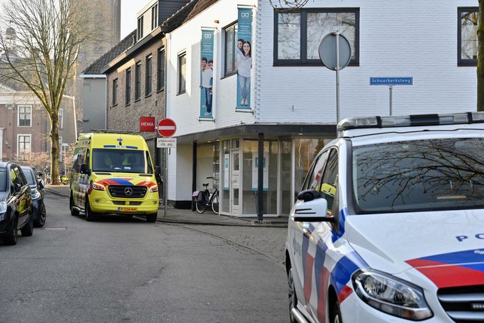 Een steekpartij bij een tandartspraktijk in Breda.