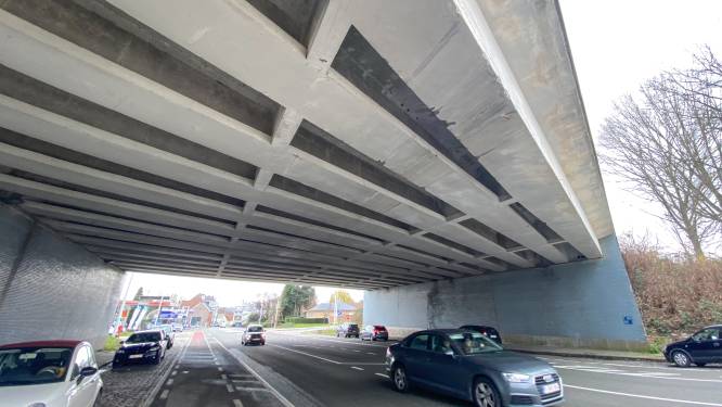 Renovatie van vier bruggen van de N60 in Oudenaarde heeft grote impact op verkeer: “Twee jaar rijden op één rijstrook in beide richtingen”