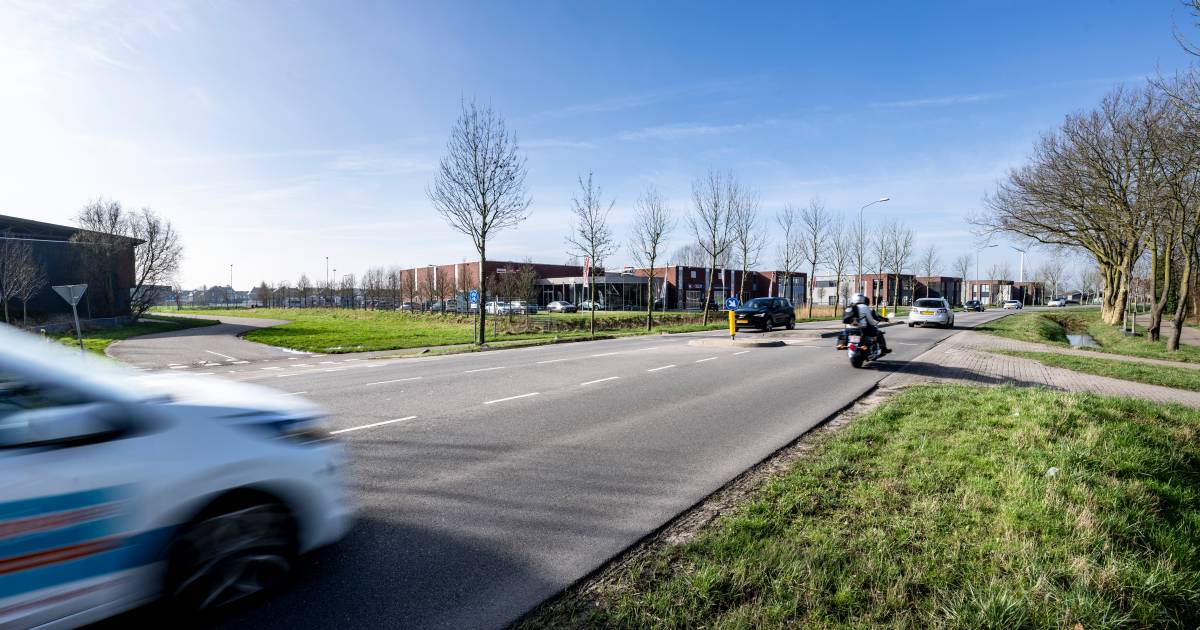 Na zoveelste ongeluk is maat vol voor deze Nijmeegse buurt: ‘Dit is hartstikke onveilig’.