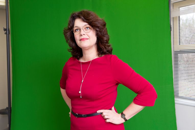 Lamiek Westerhof, Assen: ‘Een van mijn patiënten heeft een groot gat in haar middenrif. Ze zou in oktober worden geopereerd, maar dat is steeds uitgesteld. Elke inspanning geeft hartkloppingen, en toch aanvaardt ze het uitstel zonder problemen. Dat vind ik bewonderenswaardig.’ Beeld Pauline Niks