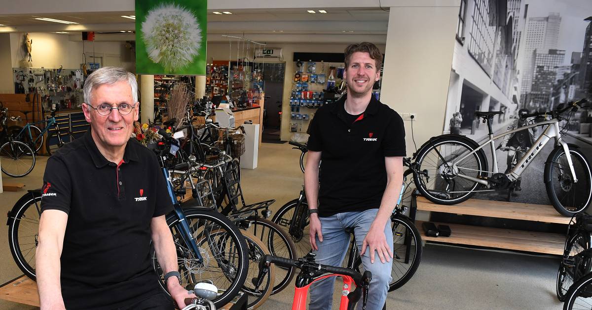 Na 108 jaar is het einde verhaal voor Het Fietsenhuis in Ledeacker: ‘Wel een traantje wegpinken’