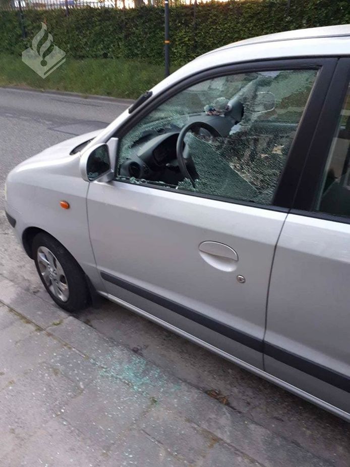 Vernielde auto in Schagen