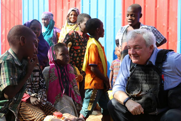VN-chef Stephen O'Brien in Somalië. Beeld AP