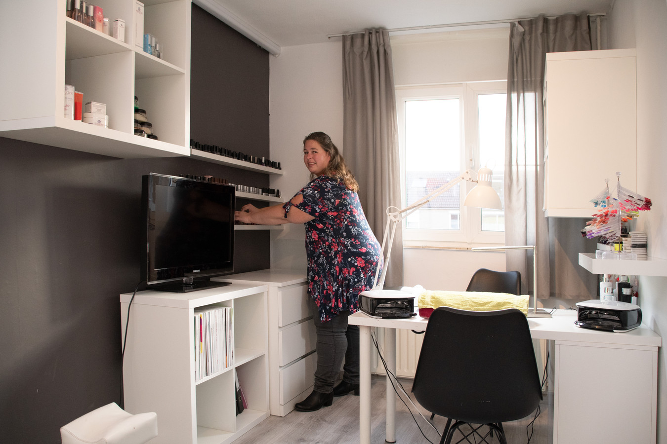 Elvira van der Meer heeft nu haar werkkamer op de eerste verdieping.