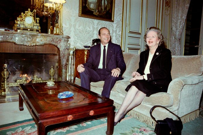 Jacques Chirac met Margaret Thatcher in 1987.