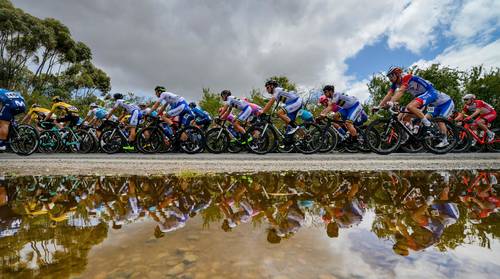 Voltallig wielerpeloton dagelijks testen op Covid-19?
