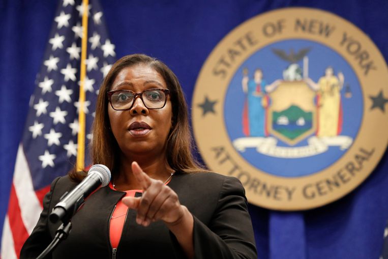 Letitia James, hoofdaanklager van de staat New York, geeft toelichting op de rechtszaak tegen Facebook. Beeld AP