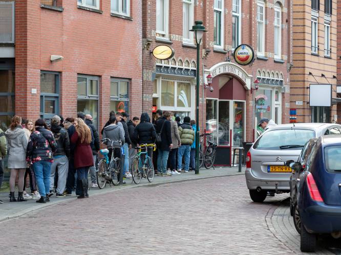 Nederlandse burgemeesters willen tijdelijk afhaalloket voor hasj en cannabis om straathandel tegen te gaan