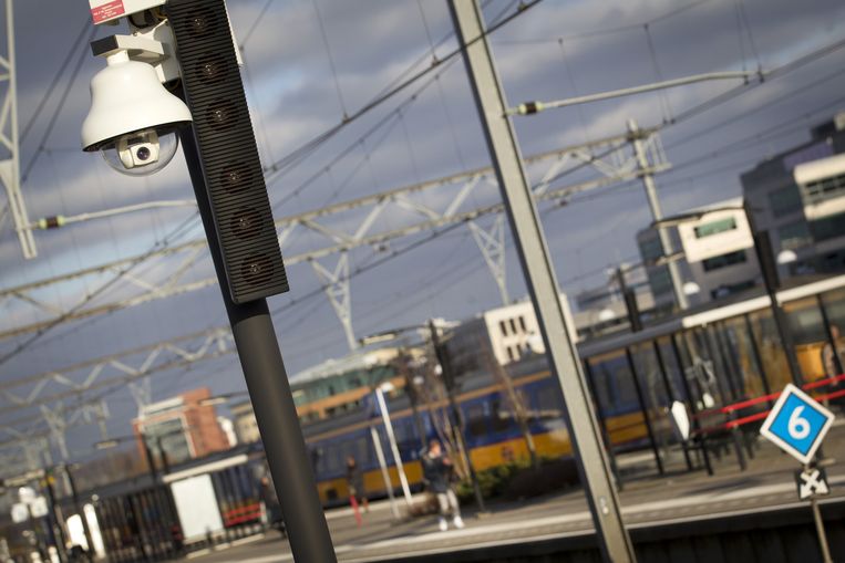 Politie gebruikte 1300 keer gezichtsherkenning, maar wil de burger dat wel? - Trouw