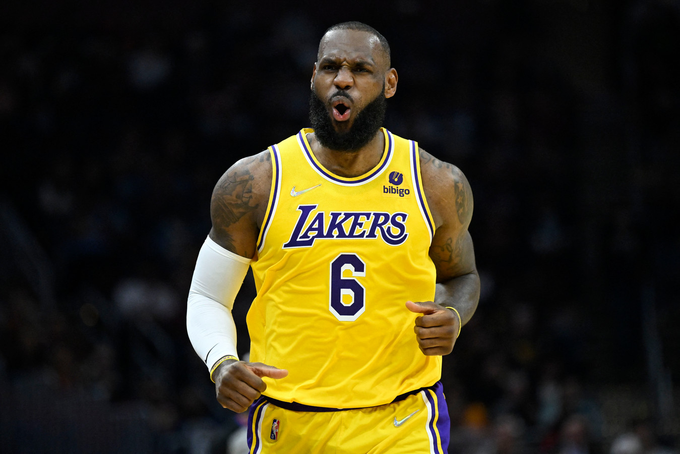 Met bijna 100 miljoen voor nog eens twee jaar wordt LeBron James best