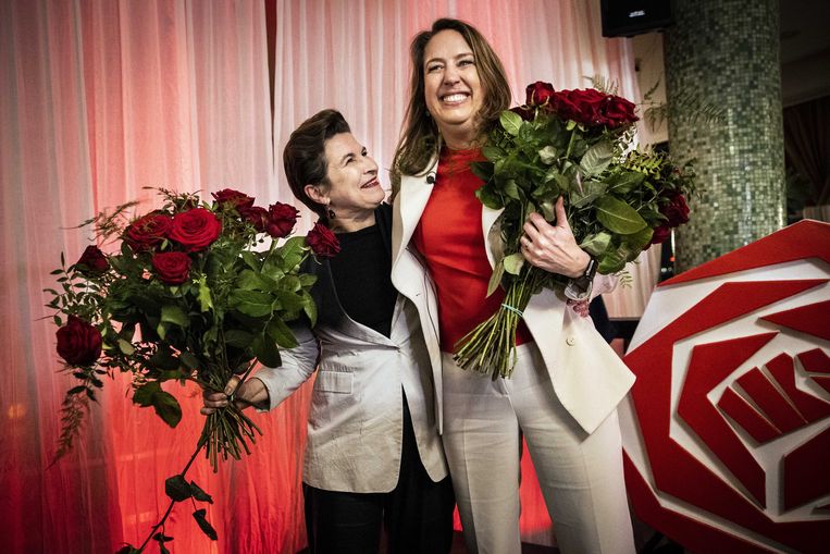 PvdA party leader Marjolein Moorman van Amsterdam (r) and Lilianne Ploumen (l) on the results of the municipal elections in March.  Image ANP