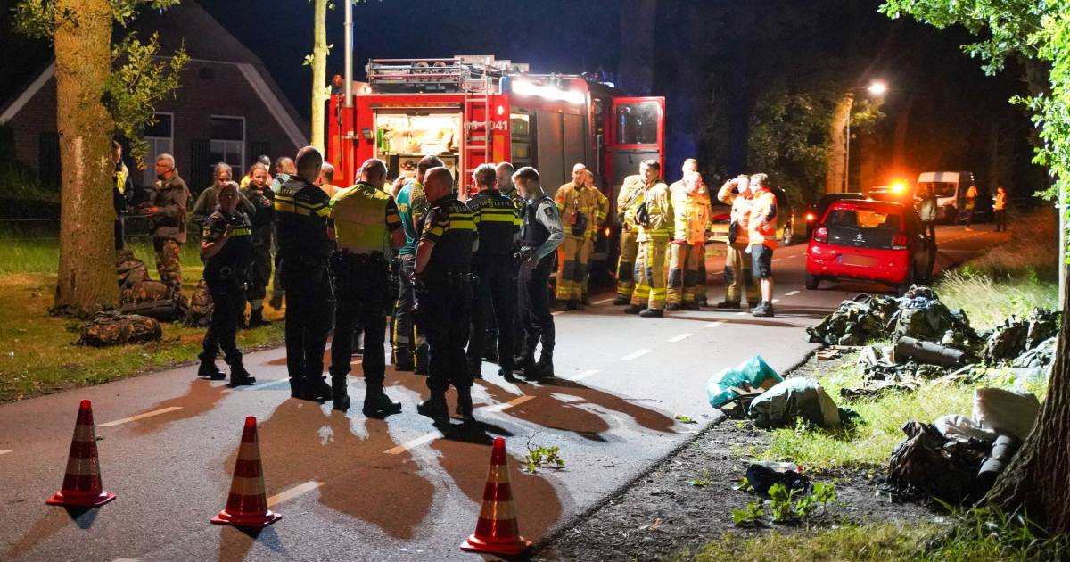 Vier studenten en leraar gewond na aanrijding met automobiliste in Hierden.