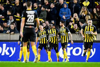 EN DIRECT: Lierse égalise dans la foulée de l'ouverture du score d'Anderlecht (1-1) - Waasland-Beveren égalise contre l'Antwerp (1-1)