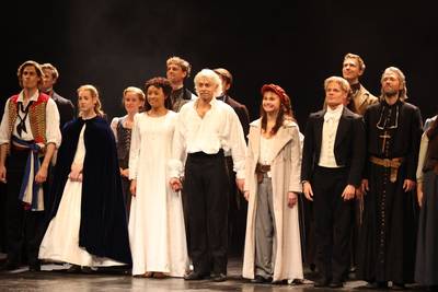 Oudenbossche musicalster Yoran de Bont maakt bliksemdebuut als Valjean in Les Misérables
