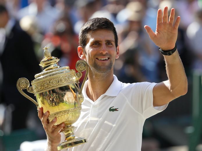 Novak Djokovic won vorig jaar Wimbledon bij de mannen.
